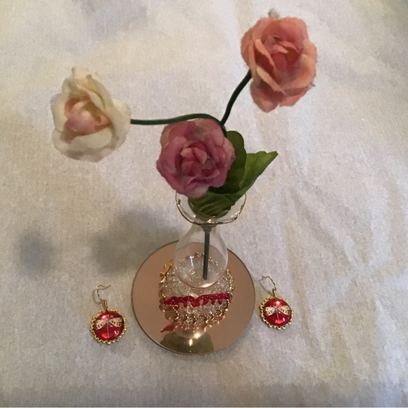 Bud Vase - Picture 6 of 7